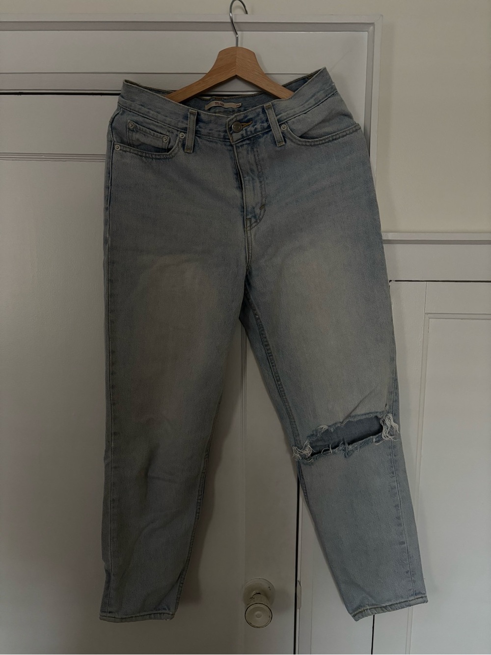 Signature by Levi Strauss Light Blue Boyfriend Jeans with Knee Rip
